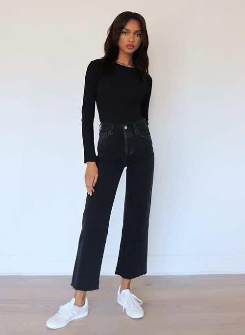 High-Rise Black Jeans Outfit Ideas For Ladies 2023