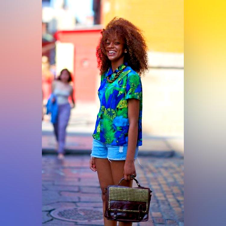 Tropical Print Clothing Trend For Summer: Style Guide 2022