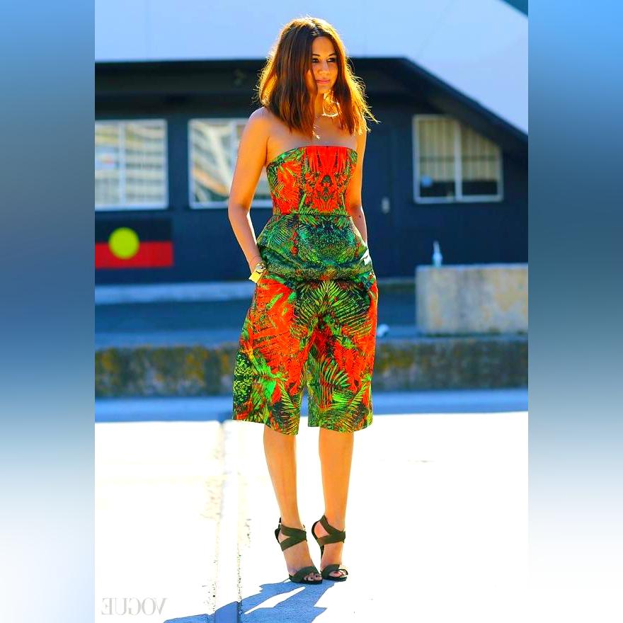 Tropical Print Clothing Trend For Summer: Style Guide 2023