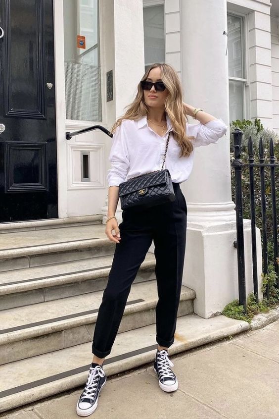 Black White Outfit Ideas For Summer Vacation 2023